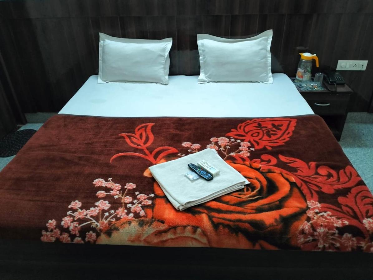 Hotel Prince By Wb Inn Ol Buitenkant foto