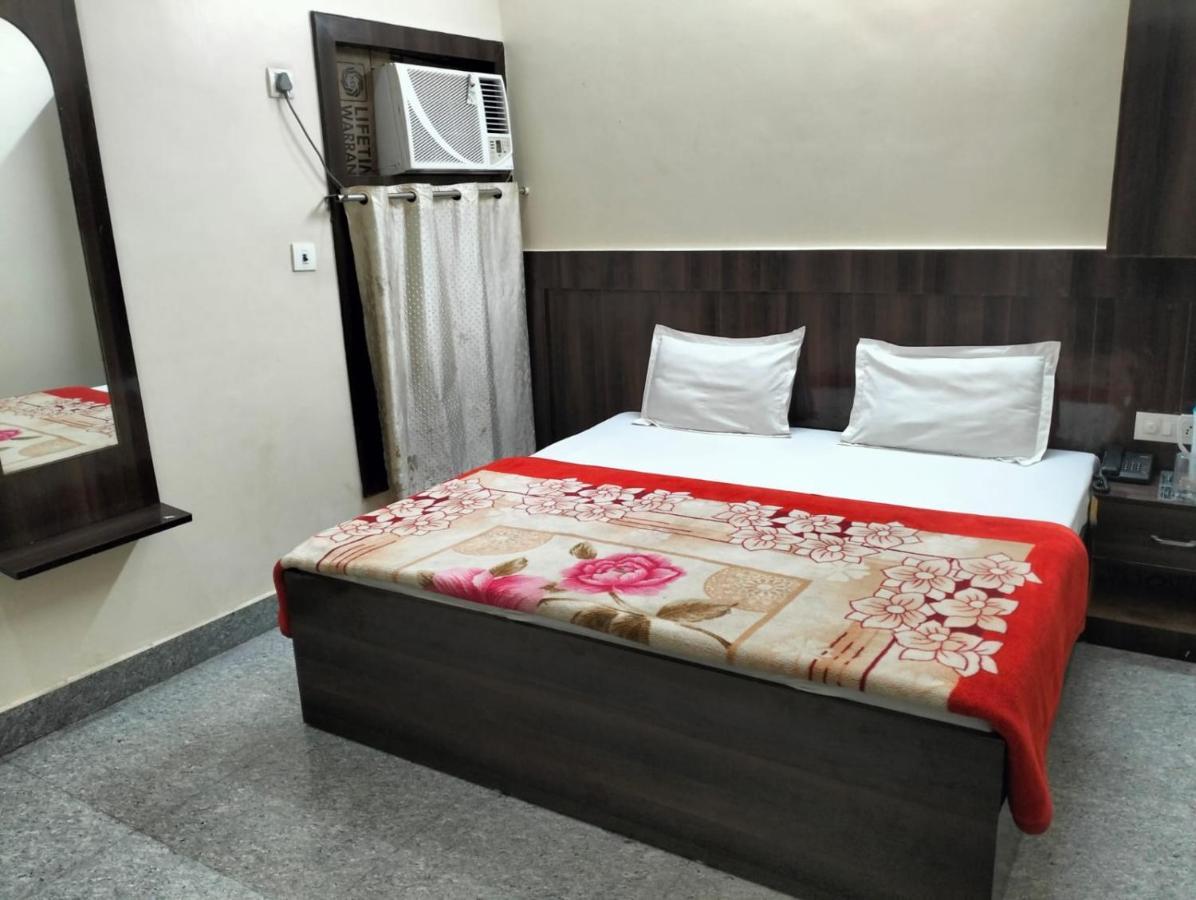 Hotel Prince By Wb Inn Ol Buitenkant foto